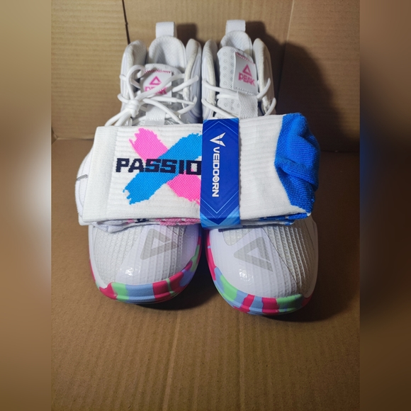 PEAK (Tony Parker) basketball shoes - Picture 3 of 10
